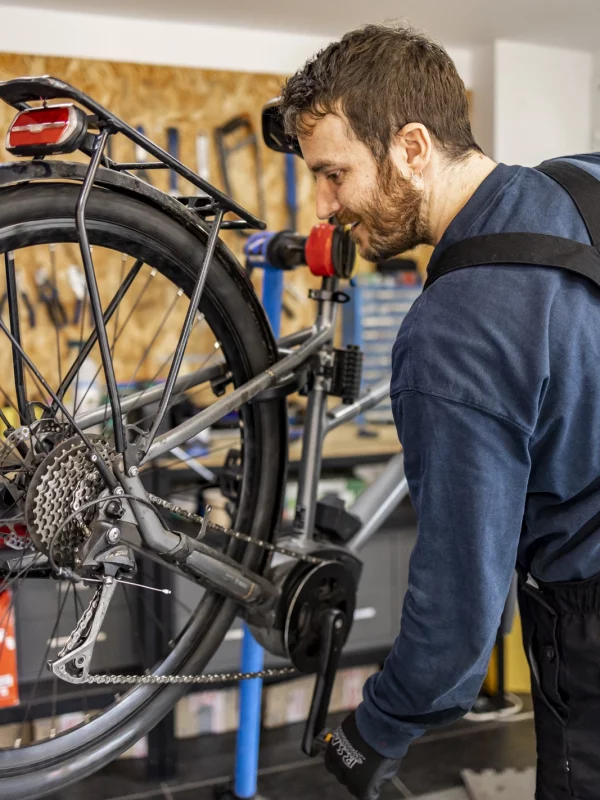 Réparation vélo à Lyon chez Fix&Move ©Justine Peilley